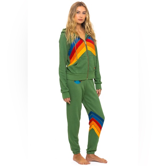 Aviator Nation - All Seasons Chevron Sweatpants + Chevron Zip Hoodie in Palm - Picture 2 of 6